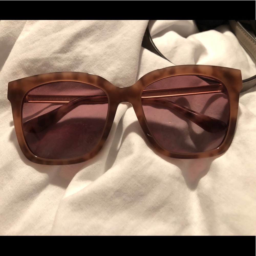 Diff Eyewear Sunglasses. Bella